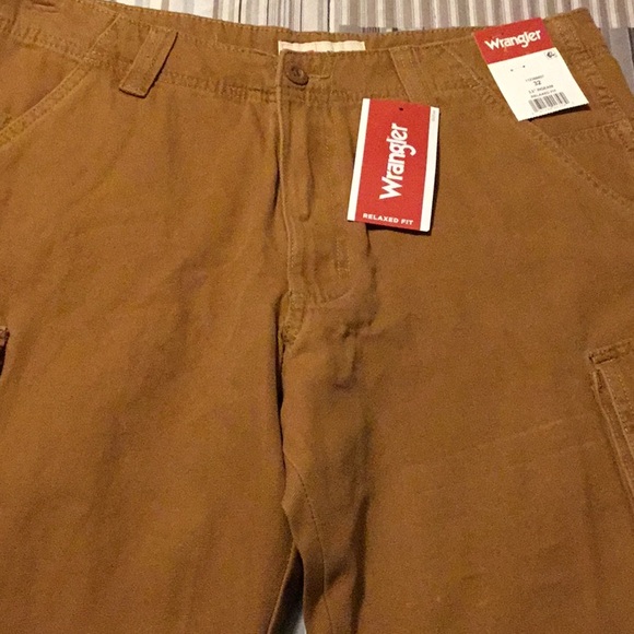 Wrangler Men's Tan Cargo Pants - Picture 1 of 9